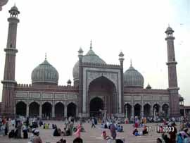 Jama_Masjid_the_biggest_mosque_in_India2.JPG